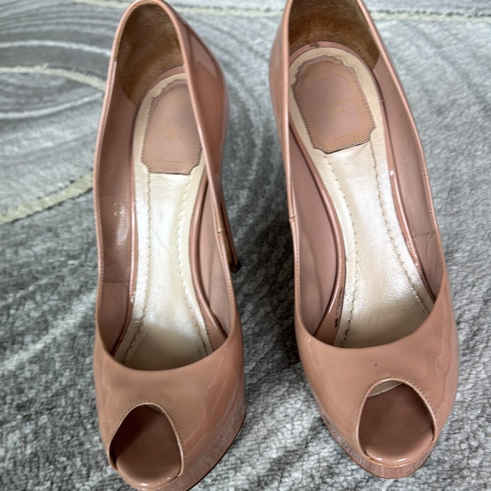 DIOR pumps